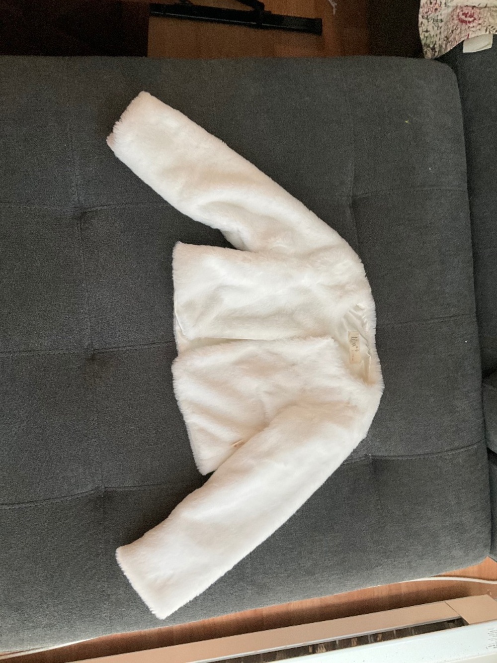 EUC Lilax White Faux Fur Jacket Size 6